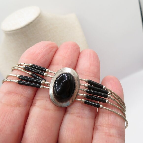 Vintage Native American Ella Peters Black Onyx Liquid Sterling  Silver Bracelet - Picture 2 of 9